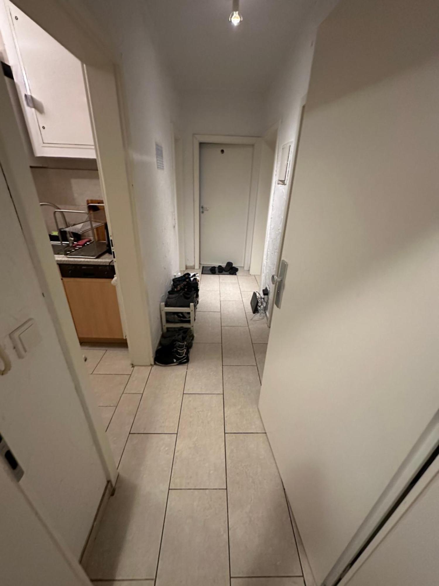 Schoenes Zimmer In Bahnhofsnaehe In Einer Wohnung Mit Grosser Terrasse กีเซิน ภายนอก รูปภาพ